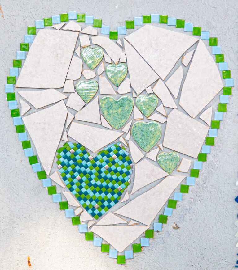 לבבות ירוקים. גודל 63-55 סמ